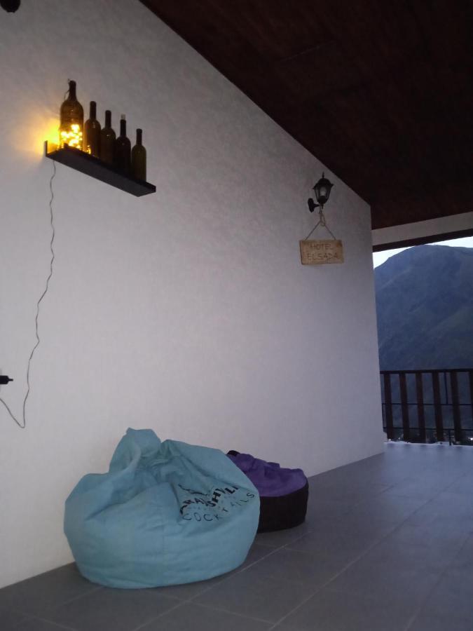 Elsada Hotel Kazbegi Bagian luar foto